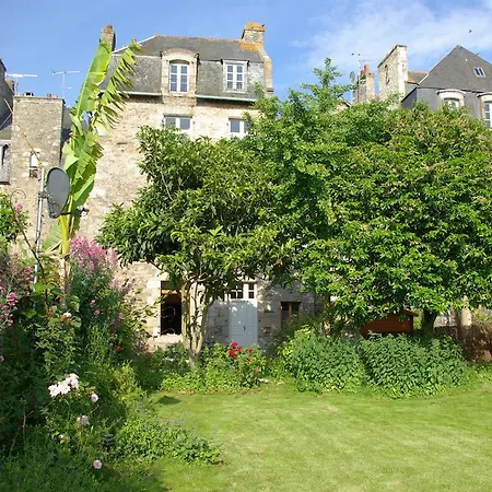 Des Remparts Daire Dinan